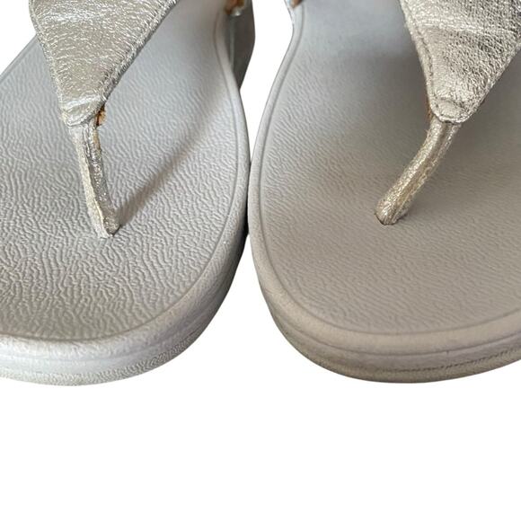 Fitflop Lulu Silver Metallic Gray Thong Sandals size 8 - Picture 3 of 10